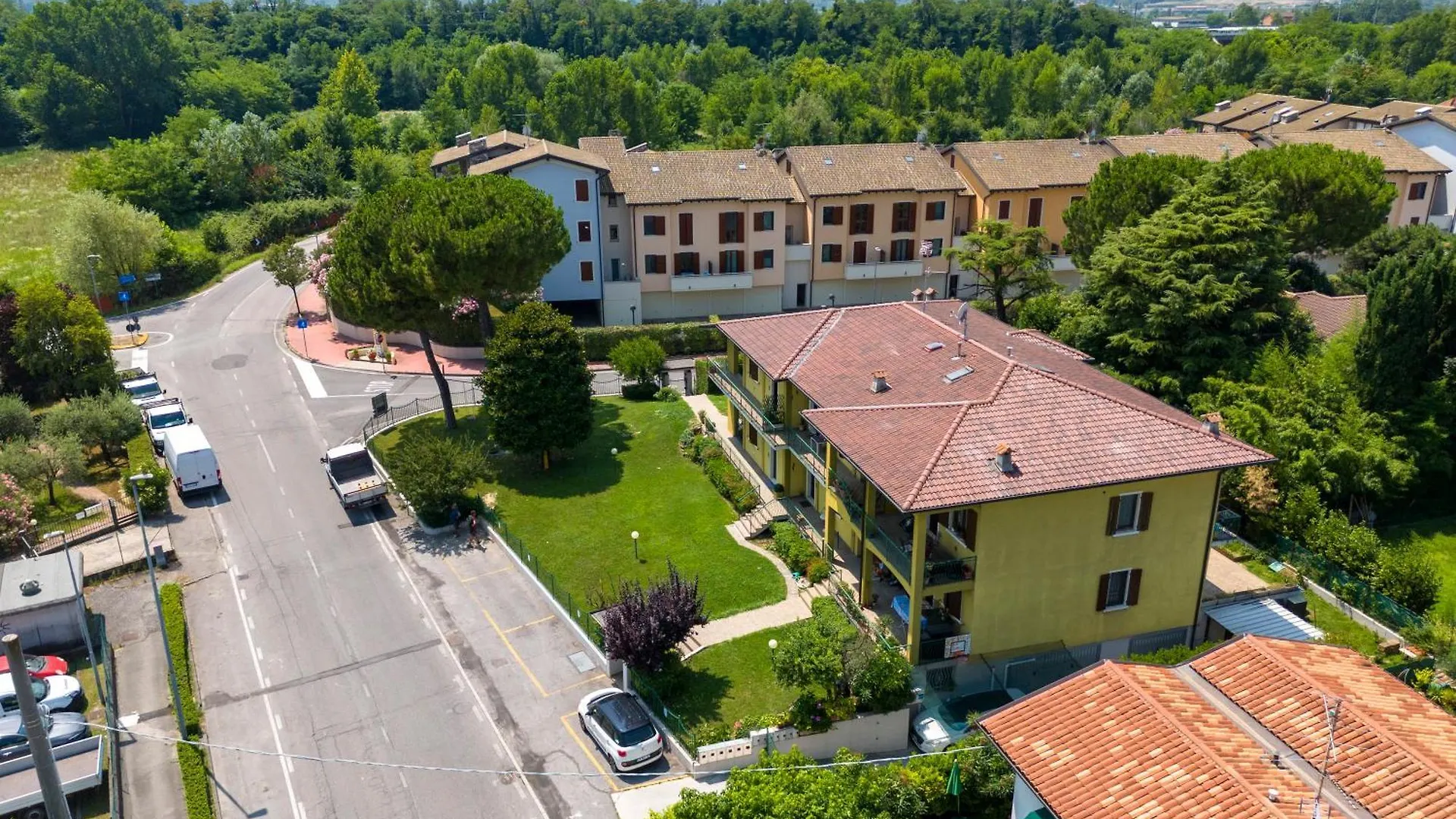 Residenza Vittoria - Happy Rentals Desenzano del Garda Włochy