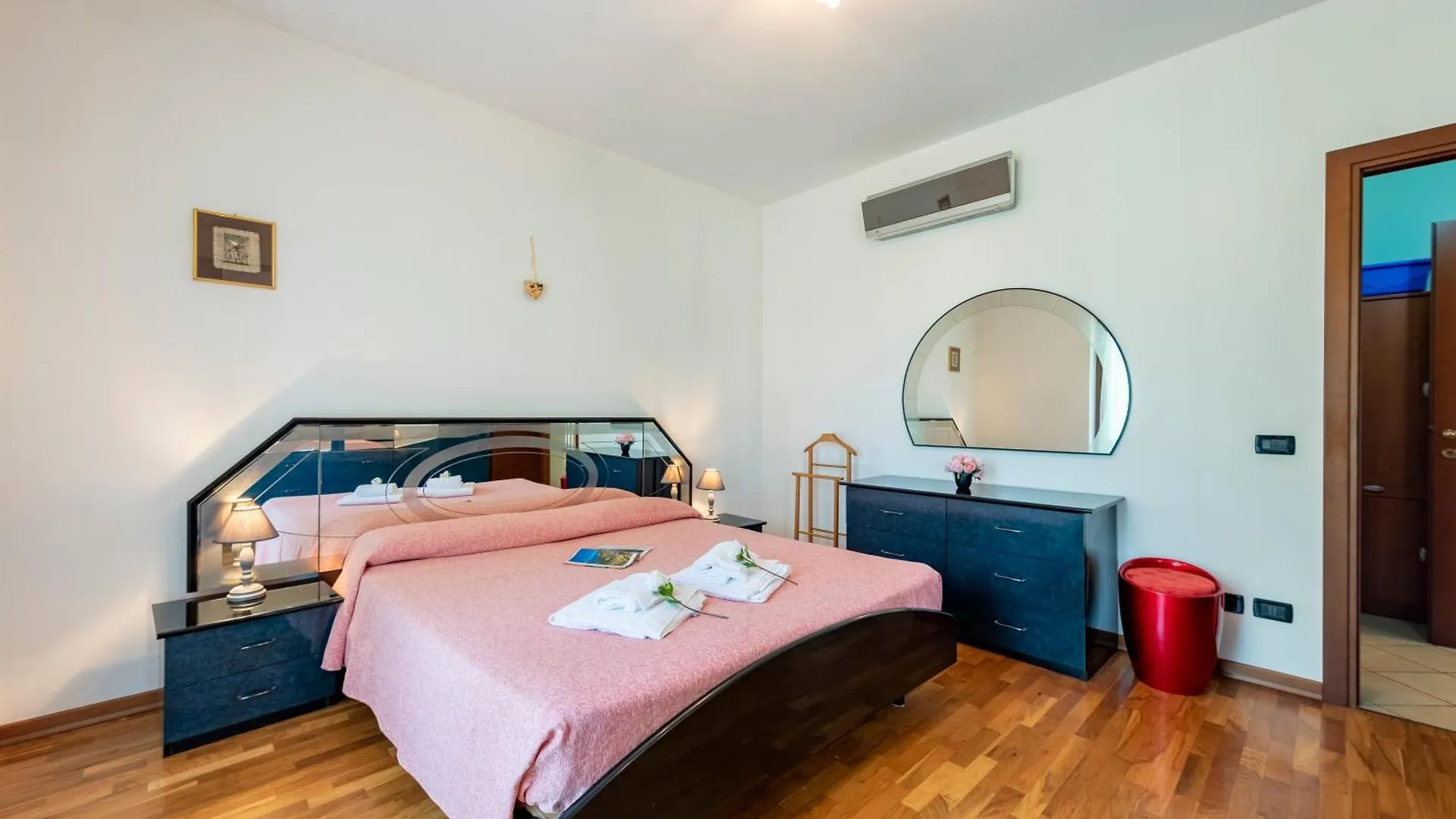Residenza Vittoria - Happy Rentals Desenzano del Garda Apartament