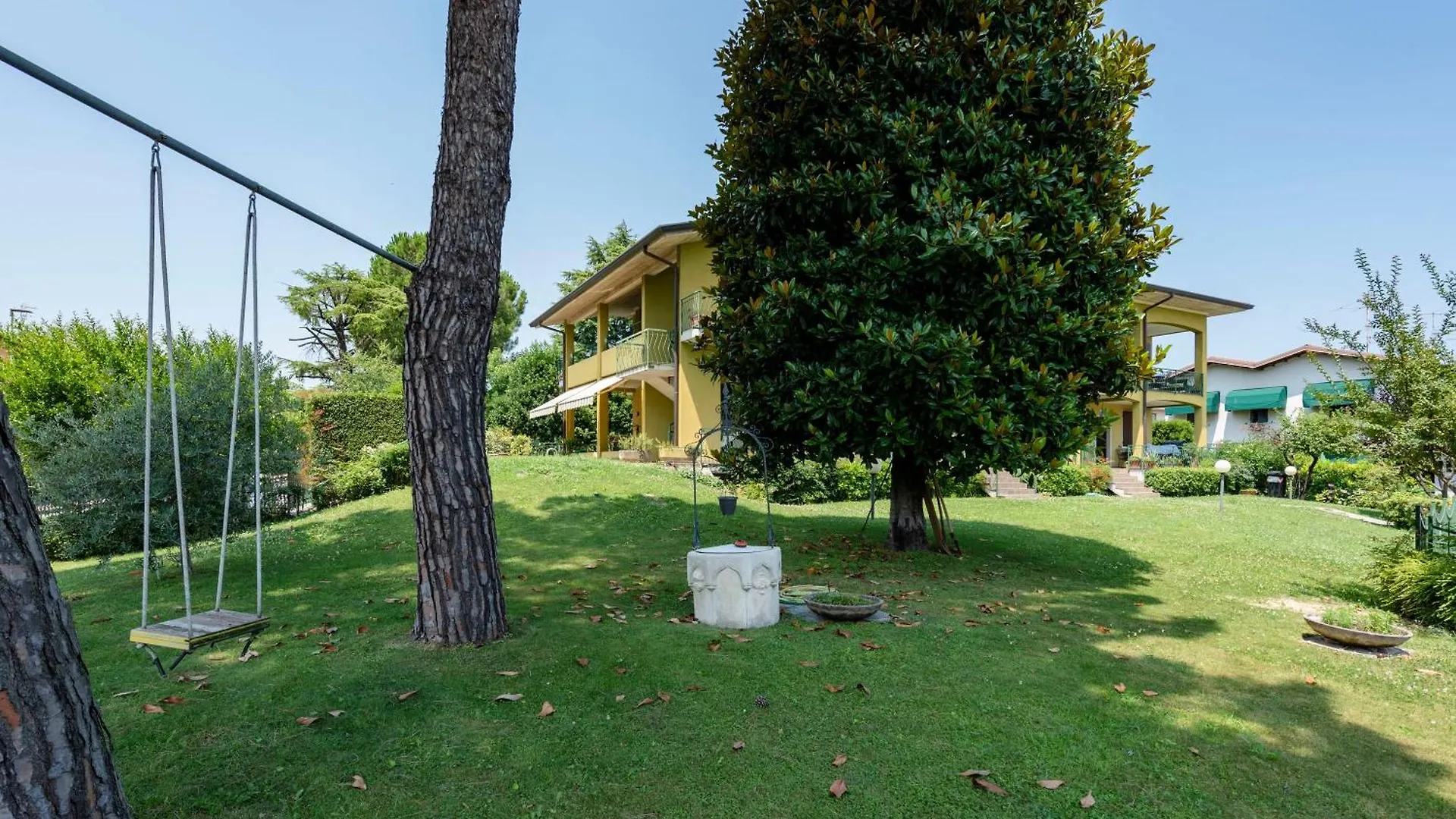 Residenza Vittoria - Happy Rentals Desenzano del Garda Lejlighed